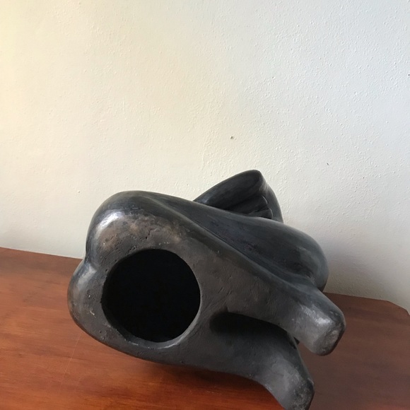 Signed Manuel Felguerez mexican black pottery sculpture of a mother and child - Picture 10 of 10